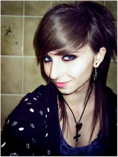 Cute Emo Girl Hairstyle Fashion