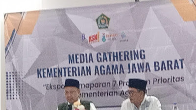 Tingkatkan Keakraban, Kakanwil Kemenag Provinsi Jawa Barat Adakan Press Gathering