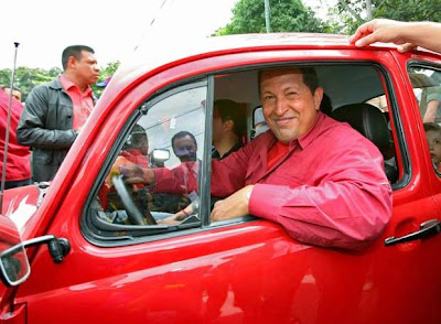 Chávez, El País