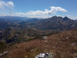 Cumbre del Pico del Lago (2009 m)