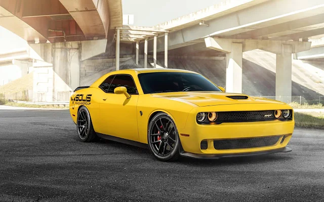 Free Dodge SRT Hellcat Yellow Car wallpaper. 