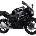 Honda CBR150R Hitam (Night Black)