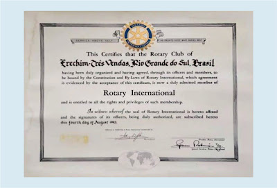 Certificado de associação do clube emitido pelo Rotary International em 04 de agosto de 1993