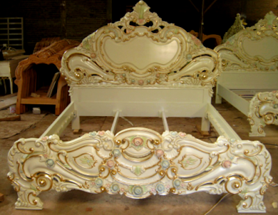 gambar furniture klasik ukir kayu jati dipan ukir klasik dari kayu jati jepara warna custom alami andre furniture 085292602349