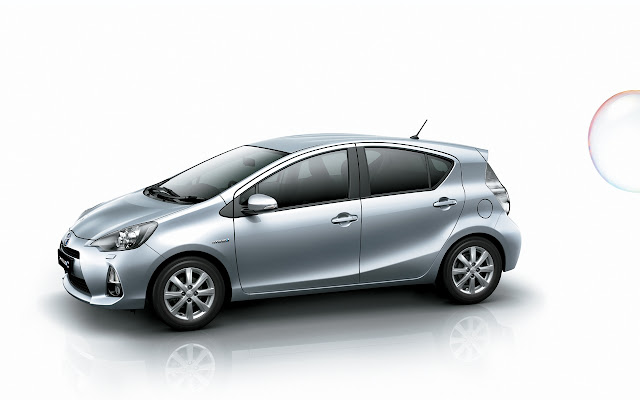 toyota prius c