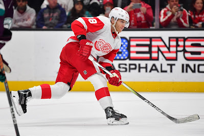 Patrick Kane' Potential Rental Status & Future With Red Wings - NHL ...