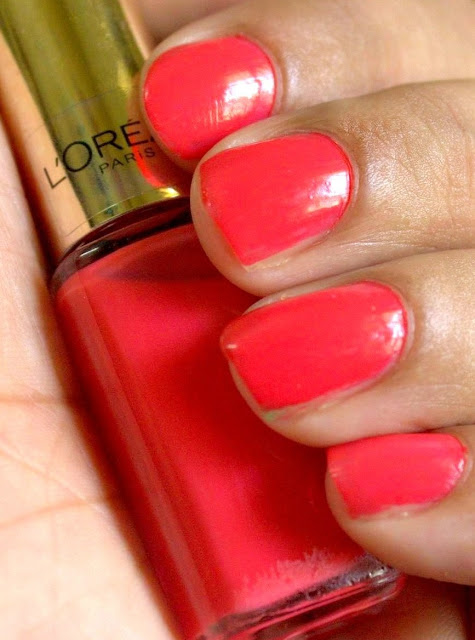 L'oreal Paris Nail polish 208 So Chic Pink