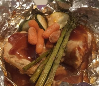 Foil dinner recipes, foil packet recipes, foil pack recipes, hobo dinner, foil packet, barbecue chicken foil packet recipes, BBQ chicken foil dinner, BBQ Chicken foil packs