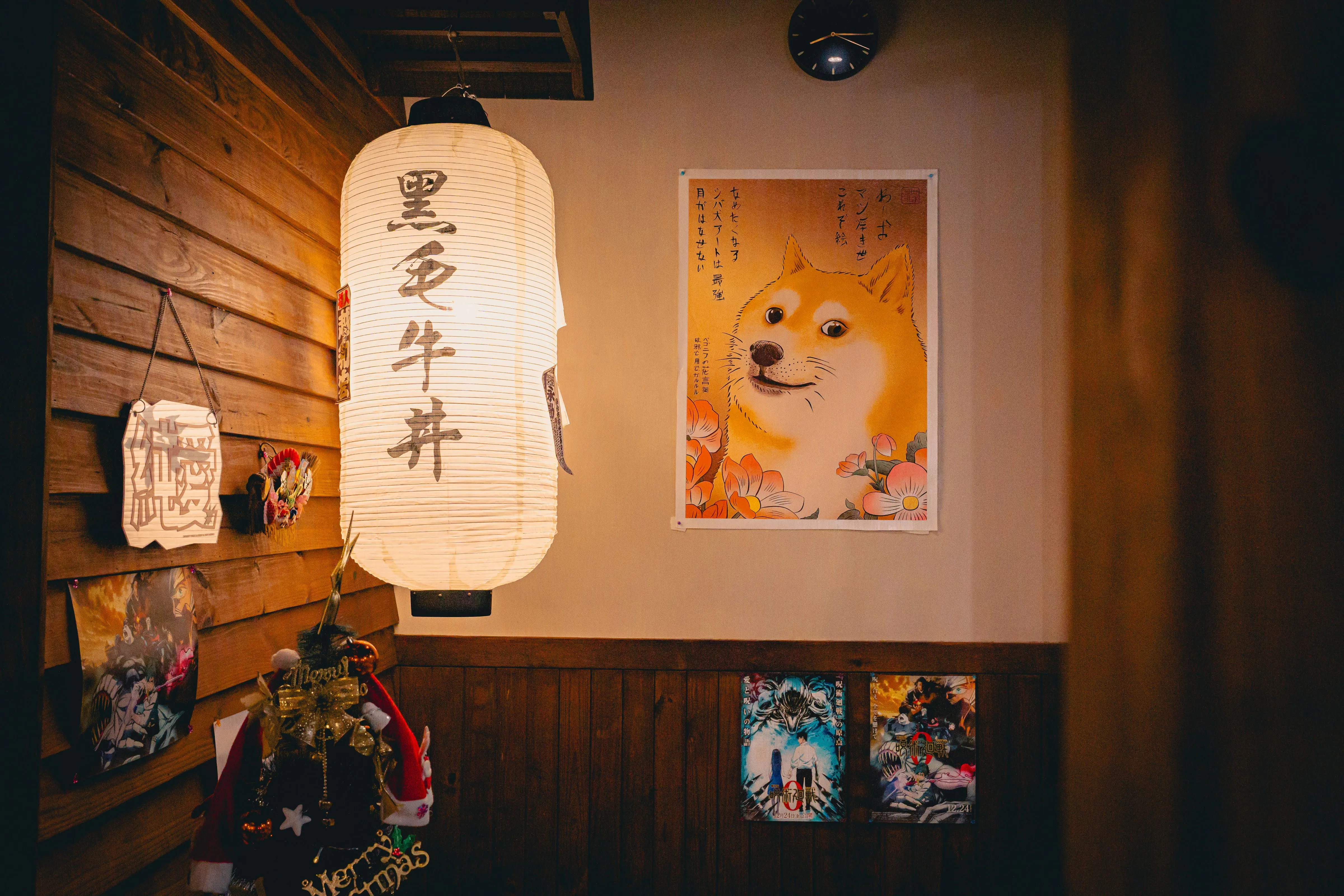 《台南｜中西》隼次燒鳥居食處 ，深夜丼飯串燒新選擇，不論小酌放鬆或是想吃飽來這都能搞定！