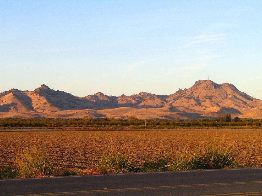 sutter-buttes-2