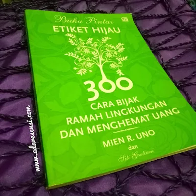 resensi buku pintar etiket hijau