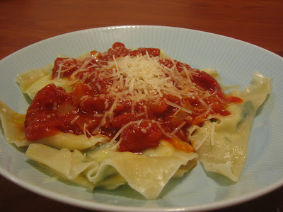 Kitchenaid Pasta Press on Ciao Bella  Spinach And Ricotta Ravioli With Tomato Sauce