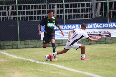 Lance da partida entre Juventude x Sport. Crédito da foto: Matheus Garcia