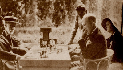 Partida de ajedrez Golmayo - Koltanowski, Sitges 1734