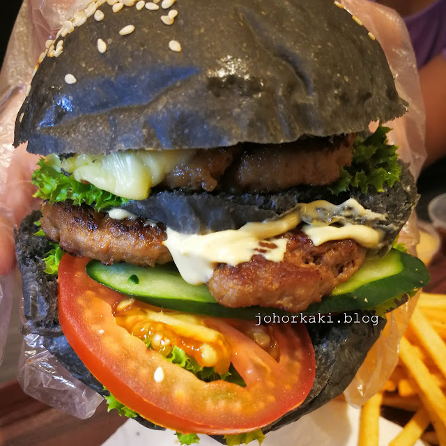 OLEG-gCafe-Charcoal-Burger-Waffle-City-Square-AEON-Tebrau-Dato-Onn