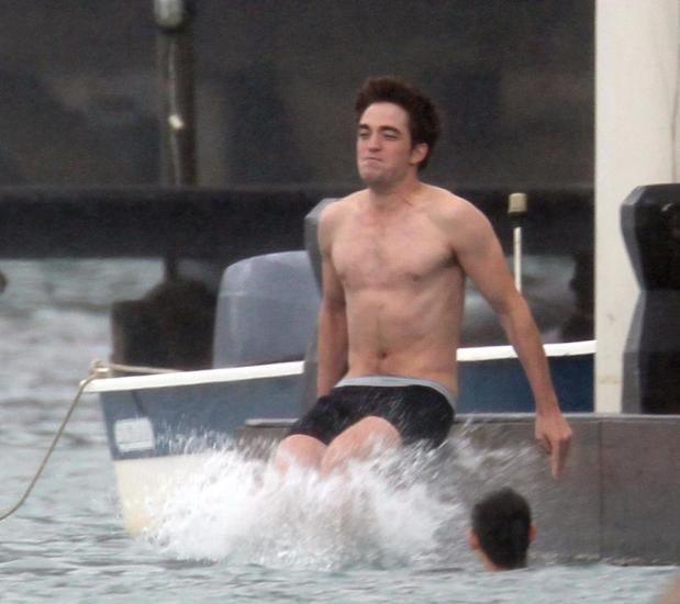 robert pattinson shirtless pictures. Sloppy technique, Robward.