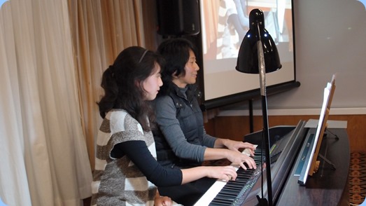 Hana and Yuko Tani played a duet for us. Photo courtesy of Dennis Lyons.