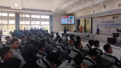 Siswa Al Hikmah Kota Batu Dibekali Keterampilan BLS Oleh Dosen FK Unair