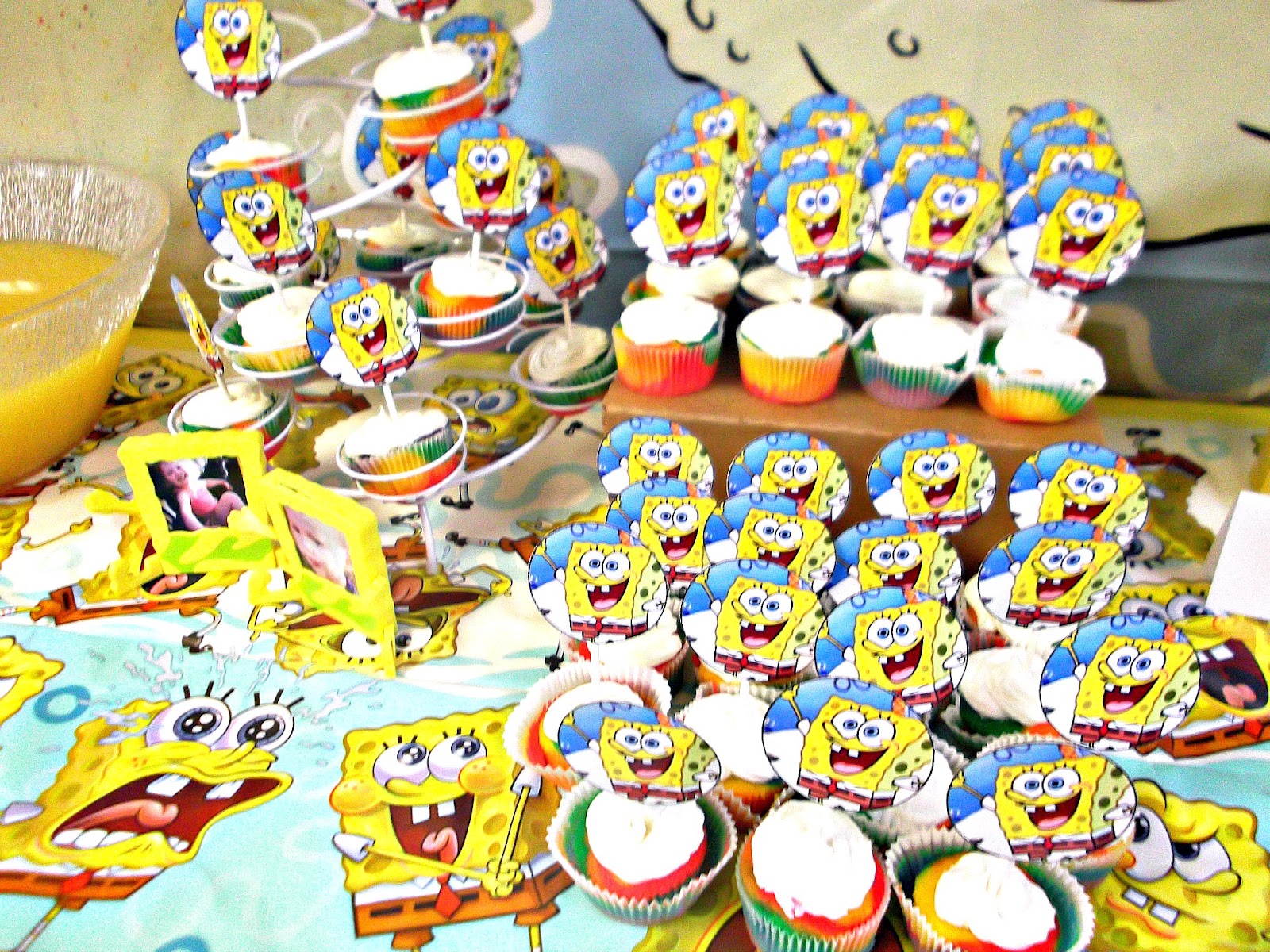 Tennessee Honey: Spongebob Party! [Photo dump]