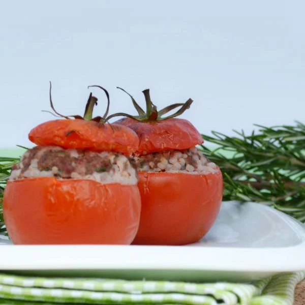 Tomates recheados com arroz de Konjac