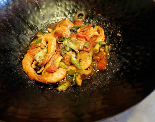 wok de gambas au pe-tsaï