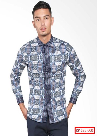 Model Baju  Batik  Lengan  Panjang  Pria  Muda Slim Fit 