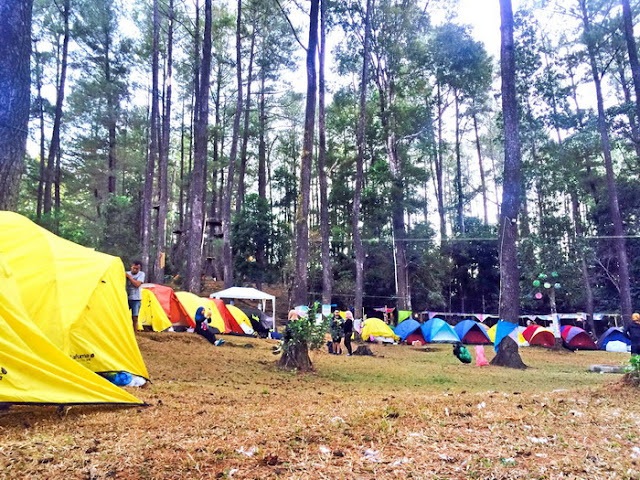 Camping di alam terbuka