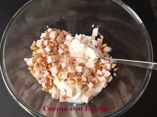 Melocotones rellenos con yogur griego