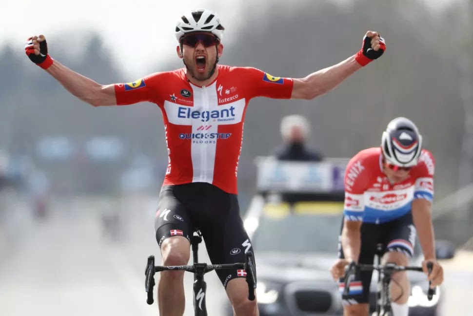 Volta a Flandres 2021 - Kasper Asgreen bate Mathieu van der Poel e consegue primeiro monumento da sua carreira 