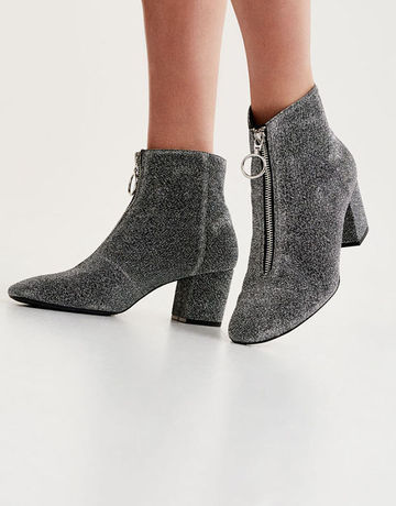 Boots Pull & bear 