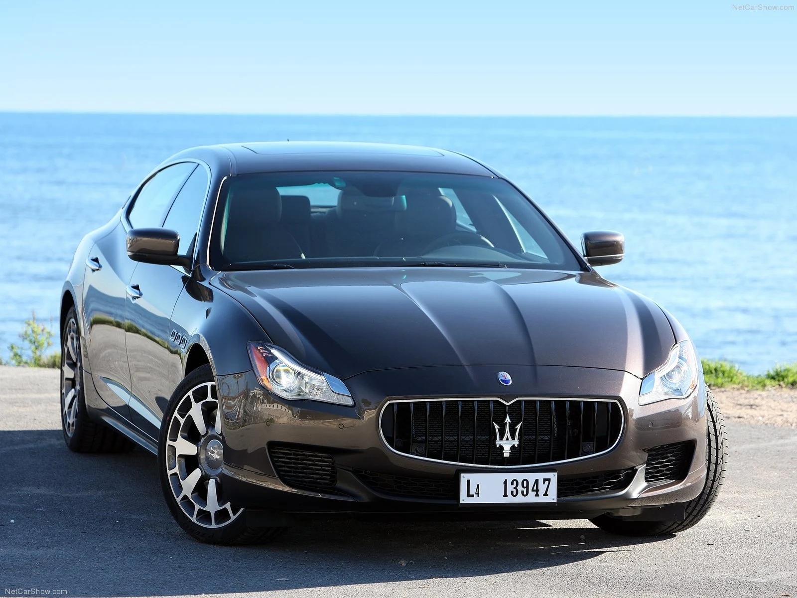 Hình ảnh siêu xe Maserati Quattroporte 2013 & nội ngoại thất