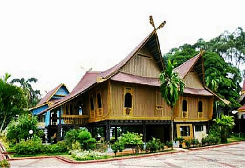 Nama Rumah Adat dan Gambar 33 Provinsi di Indonesia 