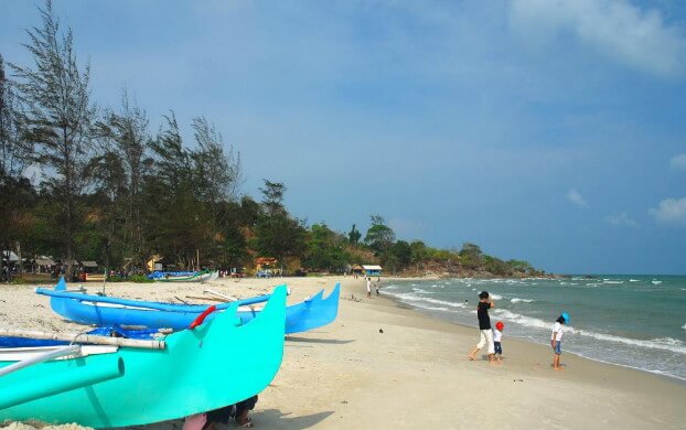 pantai nyiur melambai