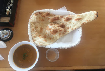 道の駅みついしのチキンカレーとナン