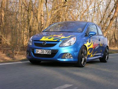 Opel-Corsa-OPC-with-Airbrush-Art-Turing
