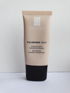 FOND DE TEN LA ROCHE - POSAY TOLERIANE TEINT MOUSSE 20 LIGHT BEIGE