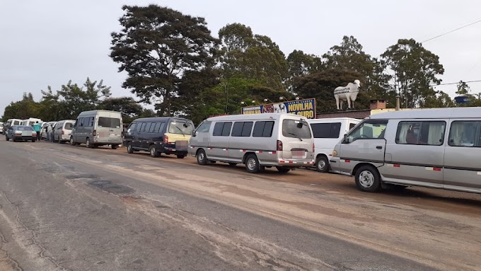 PRE EM AÇÃO | Barreira de fiscalização da PRE autua e apreende vans de transporte irregular na "Estrada da Barra"