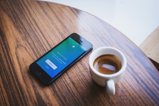 Twitter - 8 Type of  Contents SMBs Should Share on Tweet