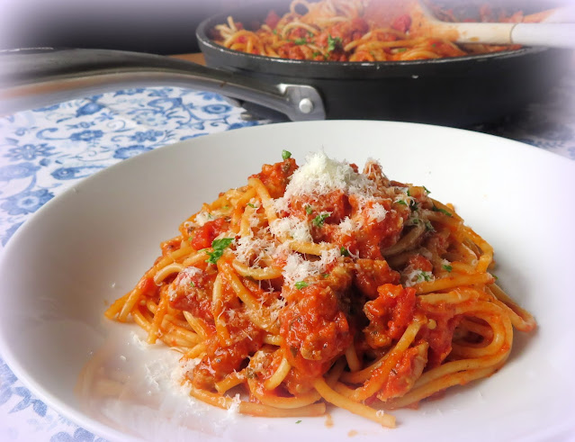 Spaghetti with Quick Bolognese Sauce