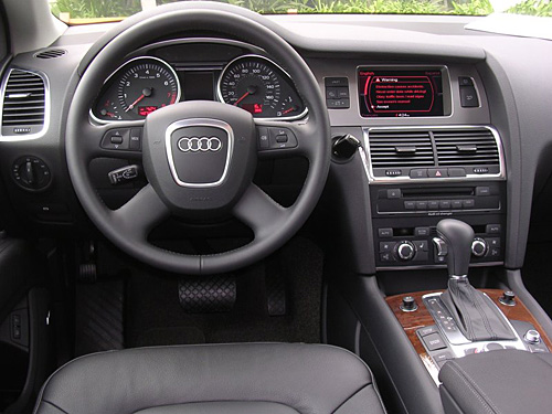 Audi Q7 wallpaper
