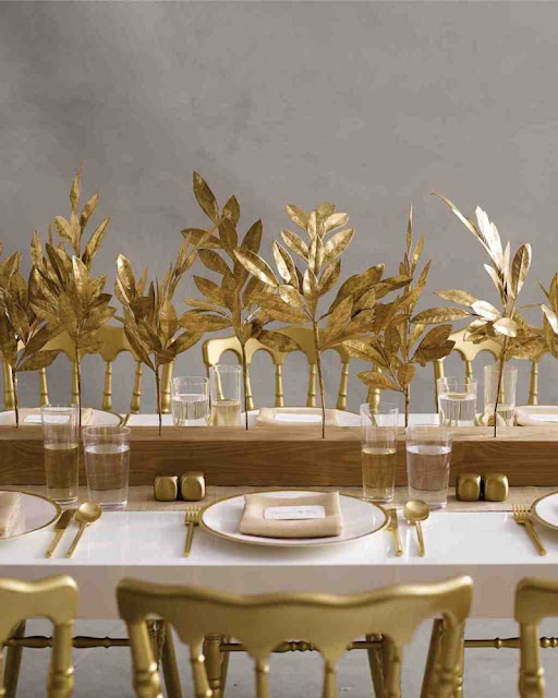 elegant-nonfloral-unique-wedding-centerpieces-ideas-gold-leaf