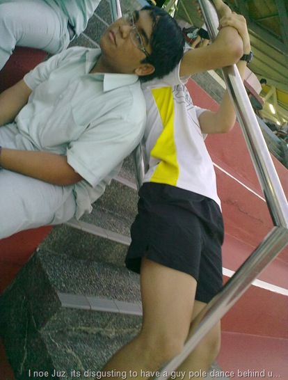Munir: Pole dancer