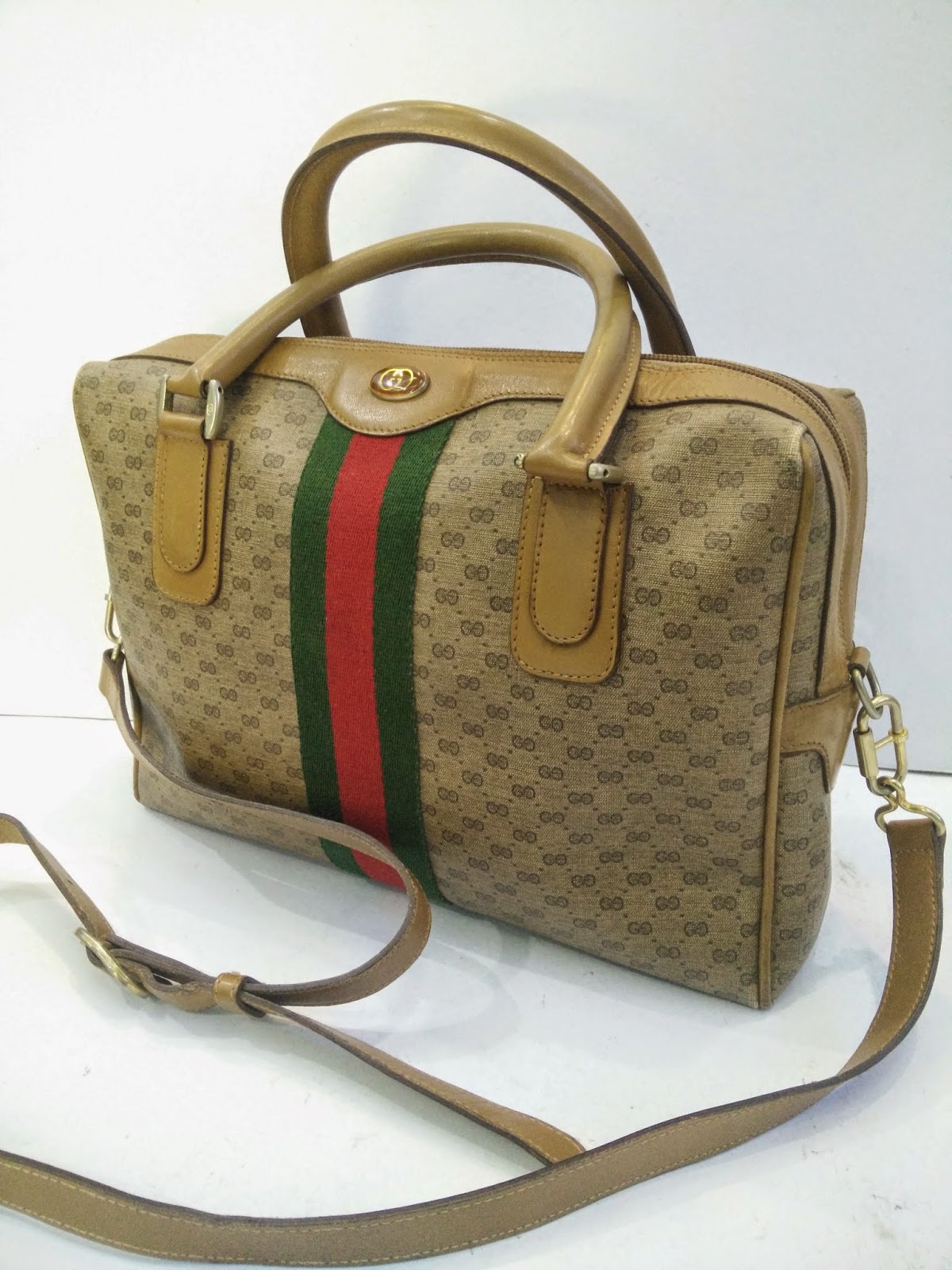DYBUNDLE COLLECTION Authentic  Gucci  vintage boston 2way bag