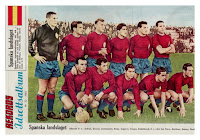 SELECCIÓN DE ESPAÑA - Temporada 1961-62 - Carmelo, Rivilla, Santamaría, Reija, Segarra, Garay; Del Sol, Peiró, Eulogio Martínez, Luis Suárez y Gento - ESPAÑA 5 (Del Sol, Gento, Puskas 3) BAYERN MUNICH 1 (Harry Sieber) - 17/05/1962 - Partido no oficial de preparación para el Mundial de Chile - Madrid, estadio Metropolitano - Alineación: Carmelo (Araquistain); Rivilla, (Pachín), Santamaría, Reija; Segarra, Garay; Del Sol, Peiró (Puskas), Eulogio Martínez, Luis Suárez y Gento