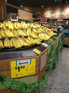 $1.90/kg Banana at Woolworths Docklands!!