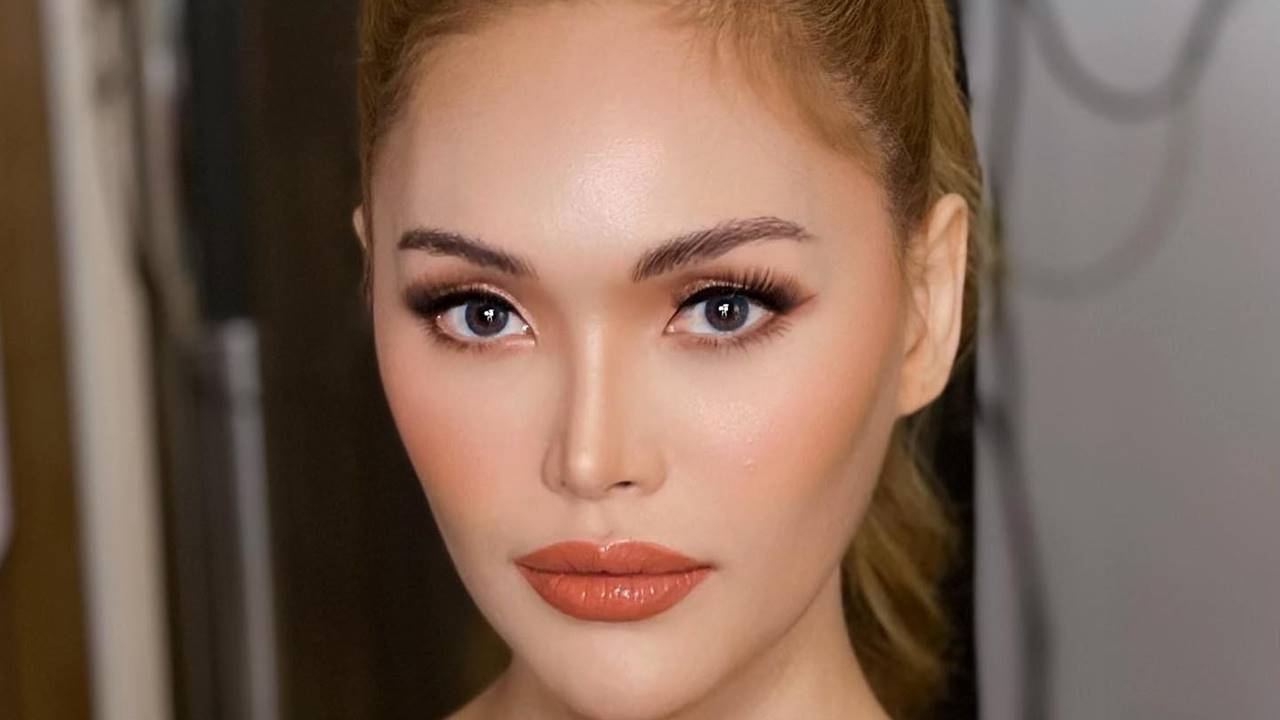 Jess Labares – Most Beautiful Filipino Transgender Woman Model Instagram Photos