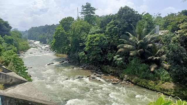 Sungai Menuju Bendung Katulampa