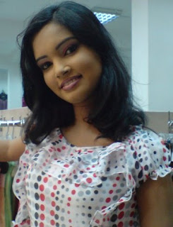 Srilankan Lovely model Chami Dilrukshi sexy photos