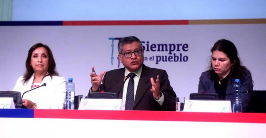 MINEDU: Educación Intercultural Bilingüe tendrá perspectiva descentralizadora, informó el Ministro de Educación, Rosendo Serna