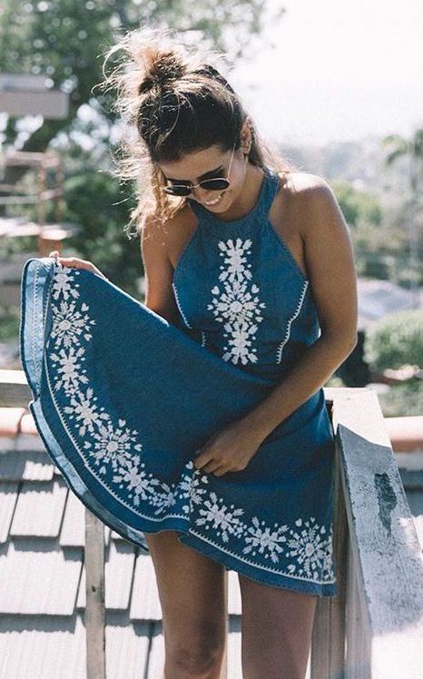 amazing summer outfit idea with an embroidered dress